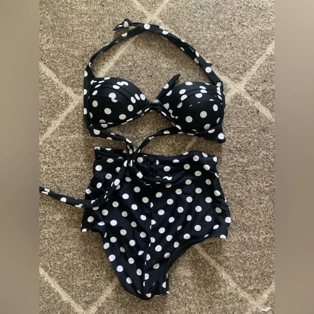Unique Vintage Retro Black & White Polka Dot Two-Piece Swimsuit - Picture 1 of 2